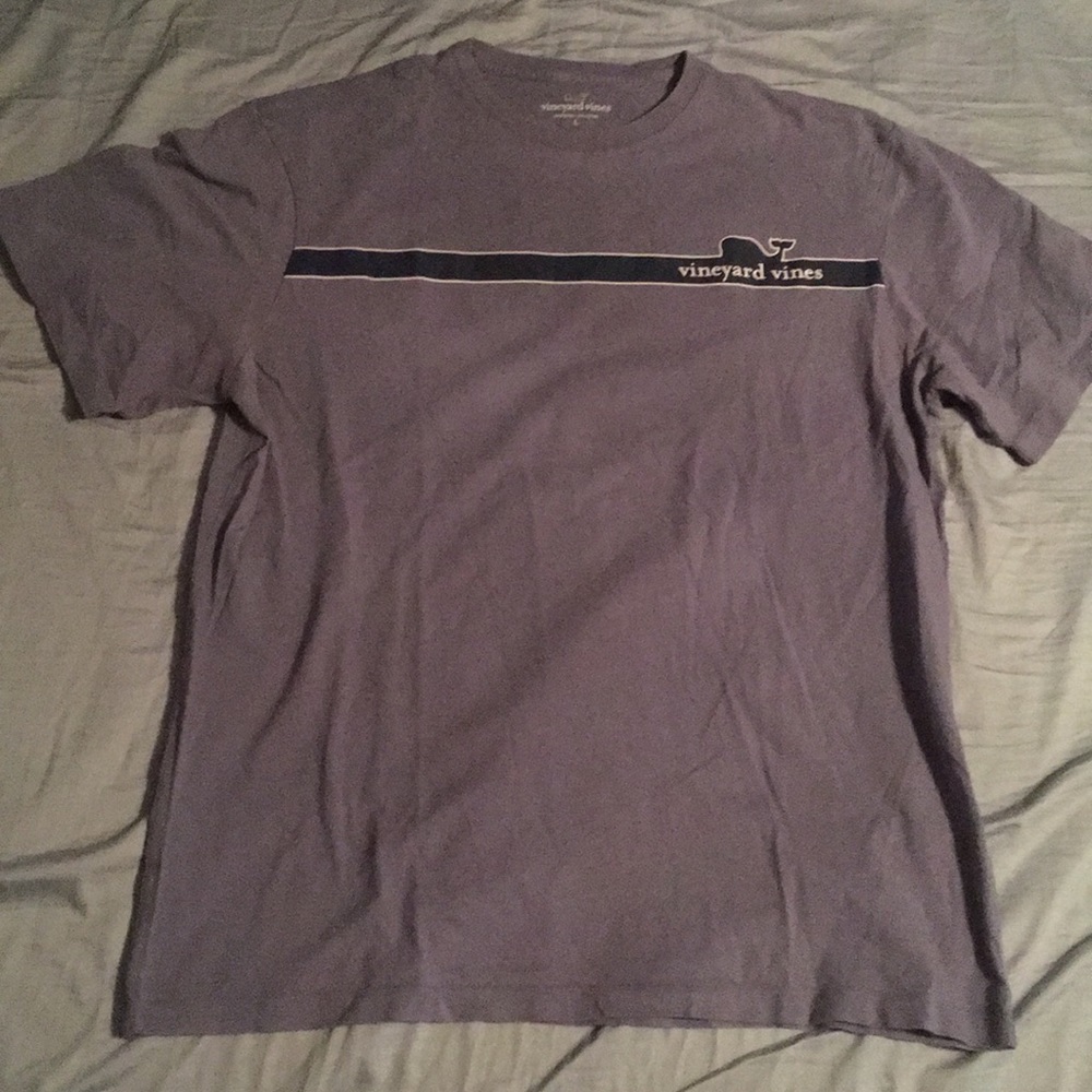 Vineyard Vines T-shirt